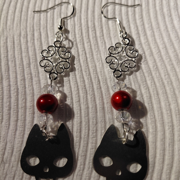 Vampire Cat 2.5" Dangle Earrings Handmade with Blood Red Accent Bead & Crystals. - Picture 2 of 5